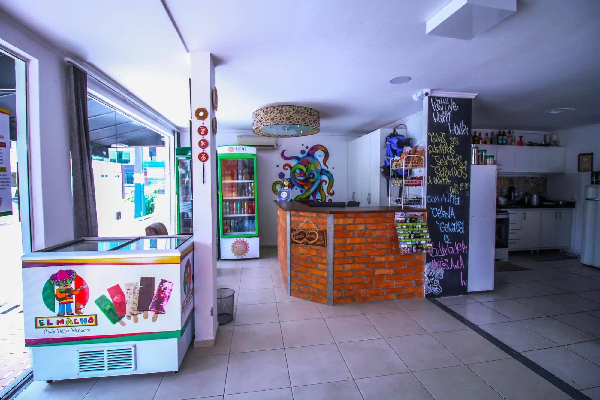Positive Hostel Balneario Camboriu Exterior foto